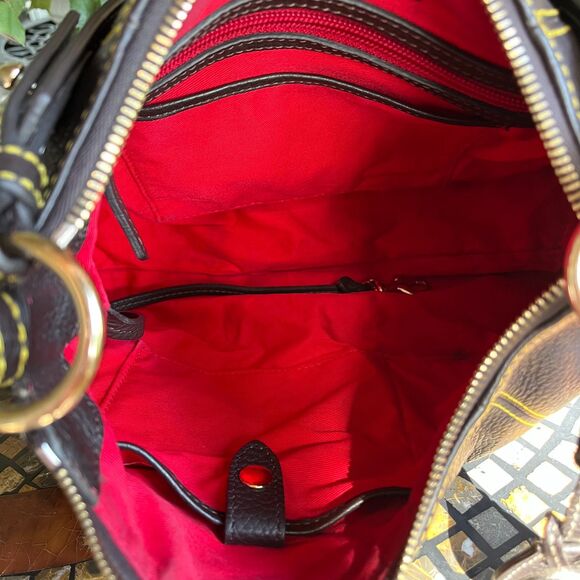 Dooney & Bourke East West Brown Pebbled Leather Shoulder Bag & Charm - Picture 4 of 12